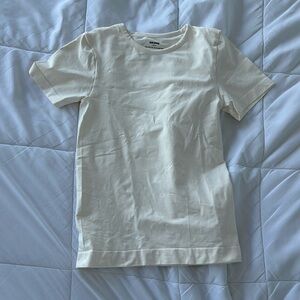 Skims Soft Smoothing Marble t-shirt size small